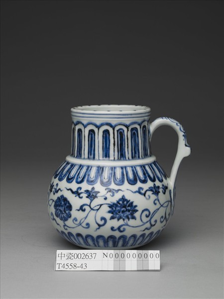 青花瓷花澆