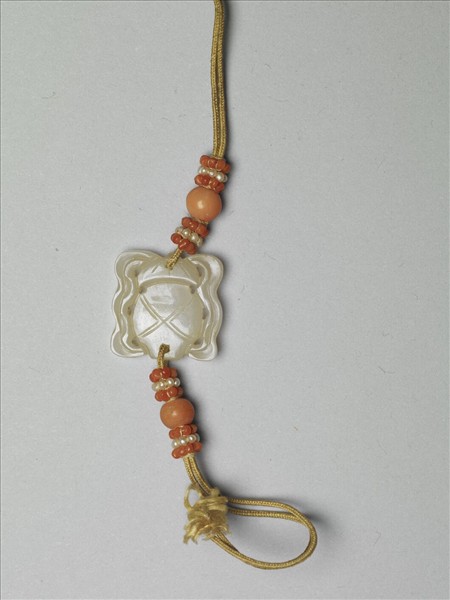 沉香木玉墜飾數珠