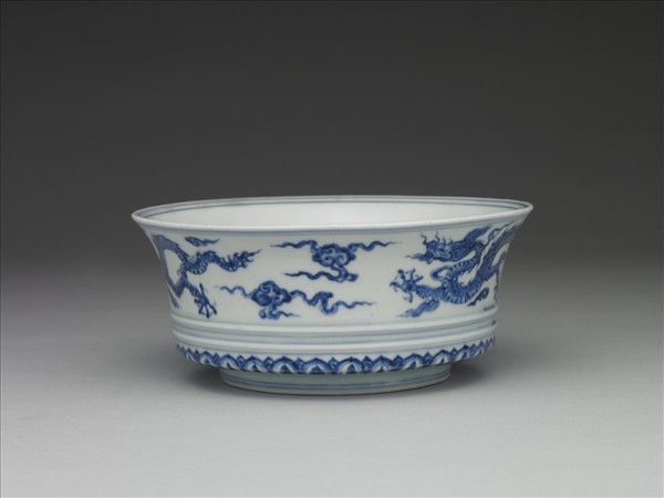 青花雙龍雲紋合碗(缺蓋)