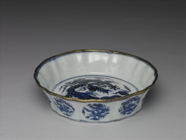 青花團龍紋洗