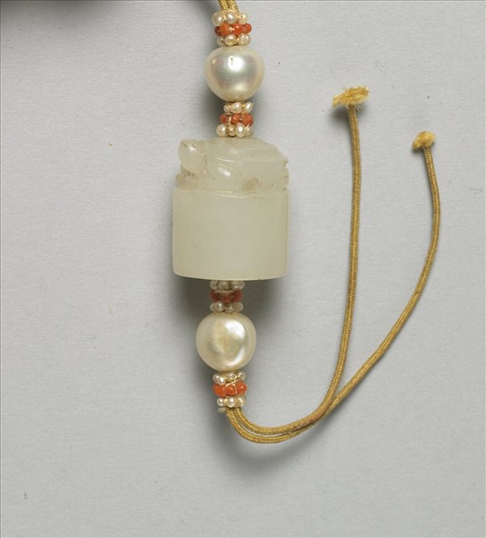 茄楠木玉墜飾手串