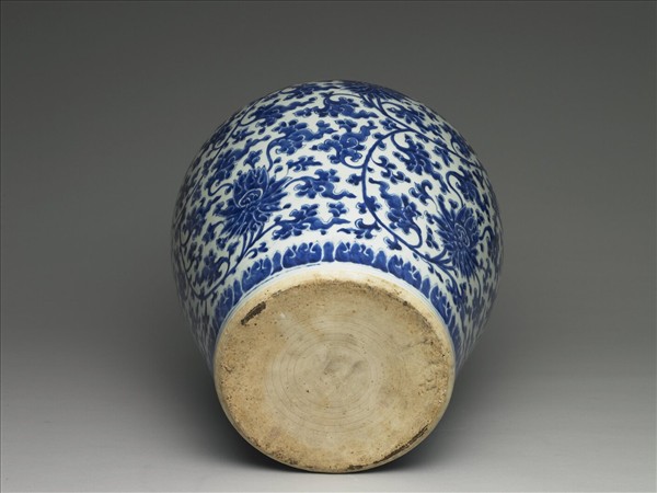 青花番蓮紋蓋罐