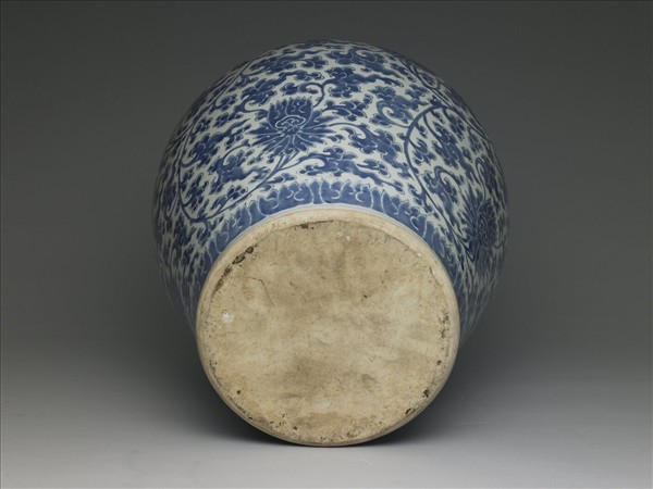 青花番蓮紋蓋罐