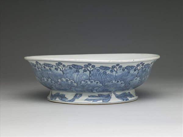 青花花卉紋盤