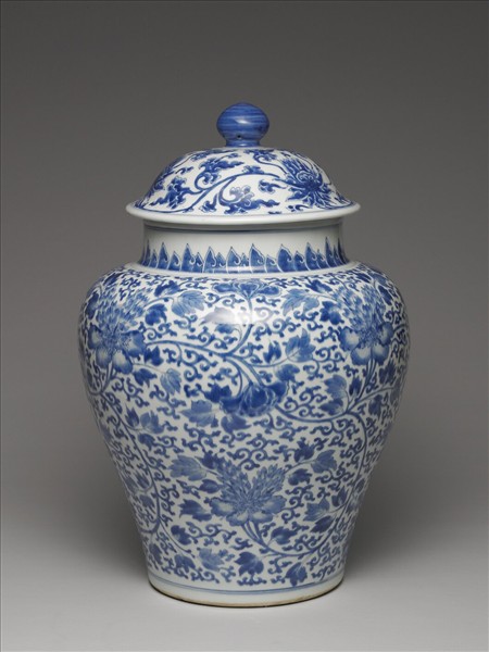 青花纏枝花卉紋蓋罐