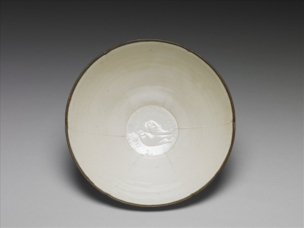 定窯 白瓷印花雙魚紋花口碗