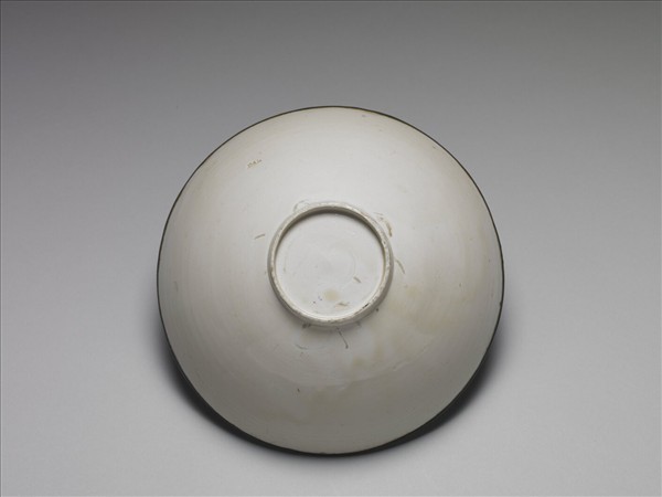 定窯 白瓷印花雙魚紋花口碗