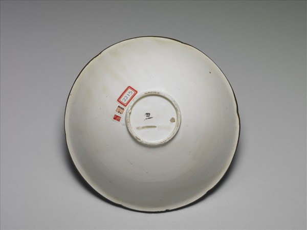 定窯 白瓷劃花蓮紋碗