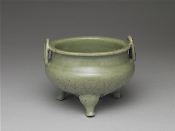 龍泉窯 青瓷三足爐