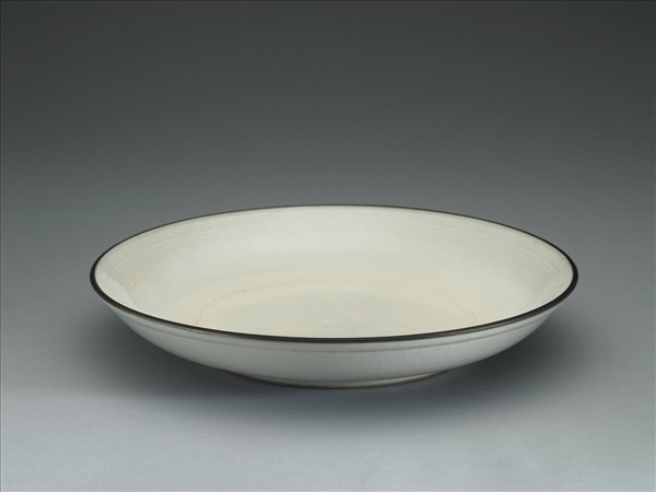 白瓷雙魚水波紋暗花洗