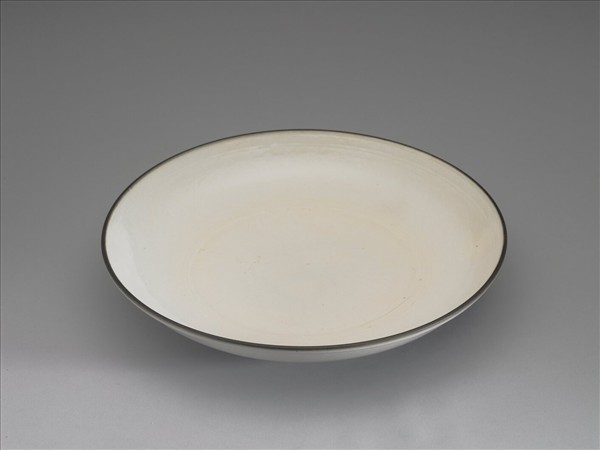 白瓷雙魚水波紋暗花洗