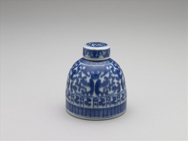 青花夔龍紋蓋罐