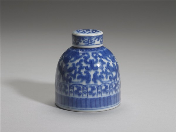 青花夔龍紋蓋罐