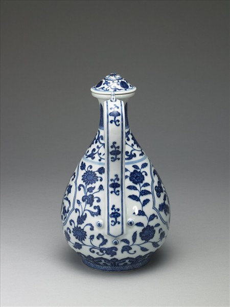 青花荔枝桃實紋執壺