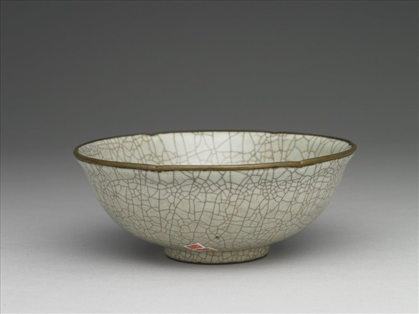 哥窯 青瓷葵口碗