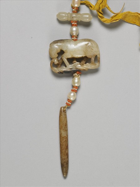 茄楠木玉墜飾手串