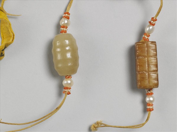 茄楠木玉墜飾手串