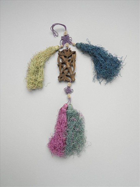 茄楠木雕節節高昇香佩