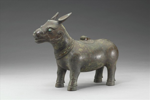 嵌異金屬及松綠石犧尊