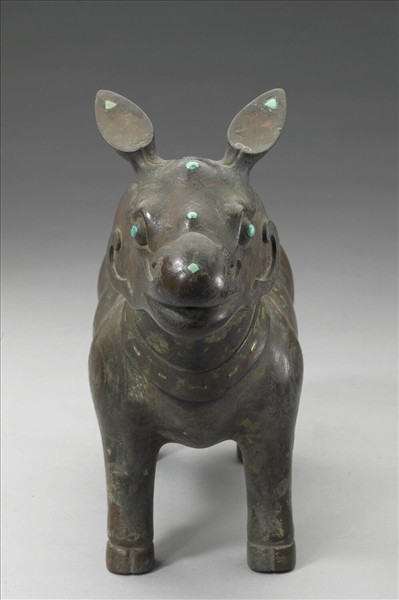 嵌異金屬及松綠石犧尊