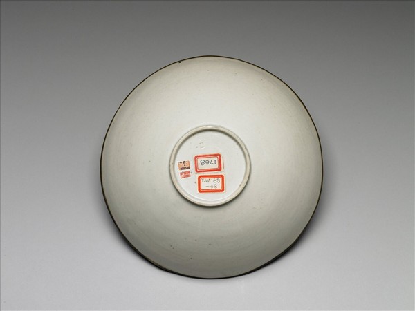 定窯 白瓷印花四季花卉紋碗