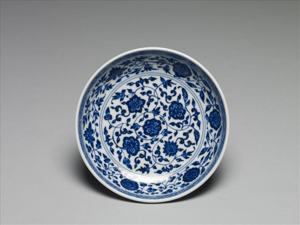 青花四季花卉紋盤