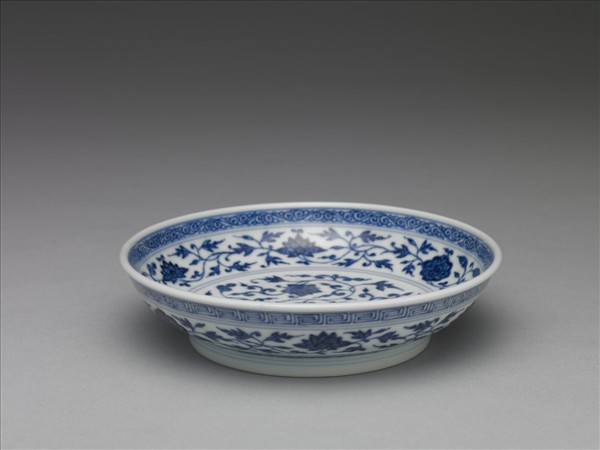 青花四季花卉紋盤