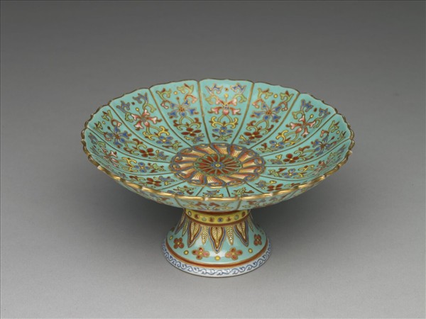 洋彩番蓮紋高足盤