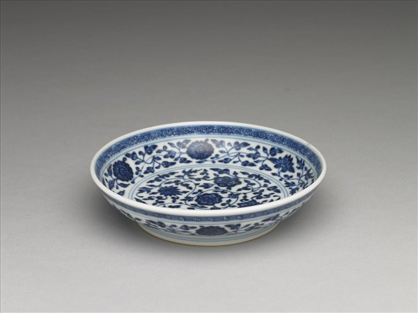 青花四季花卉紋盤