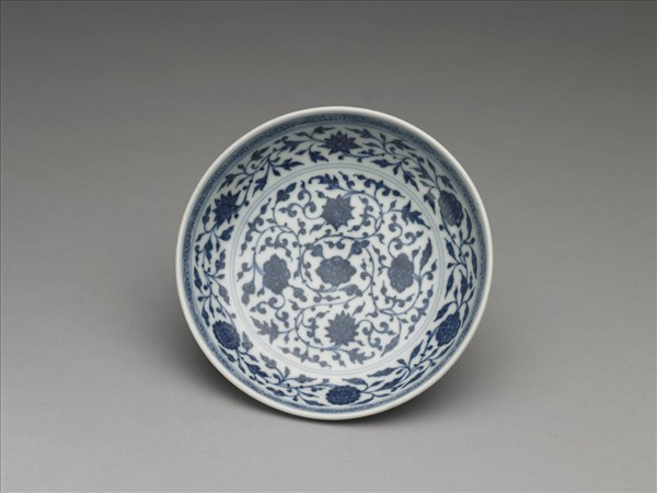 青花四季花卉紋盤