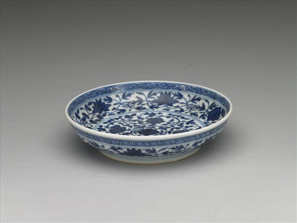 青花四季花卉紋盤