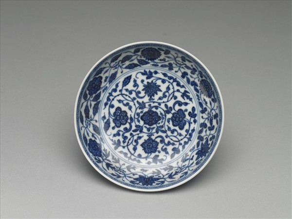青花四季花卉紋盤
