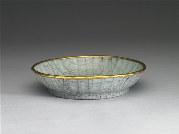 官窯 青瓷菊花式盤