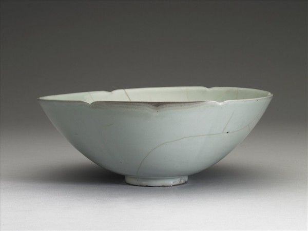 官窯 青瓷葵口碗