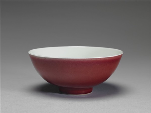 霽紅釉碗