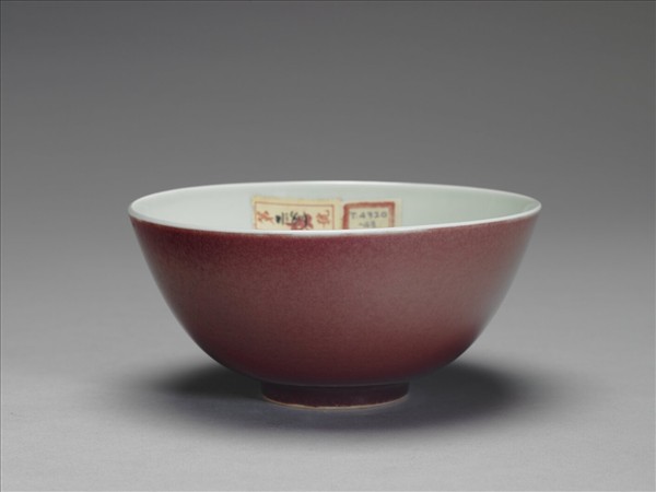 霽紅釉碗