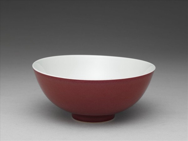 霽紅釉碗