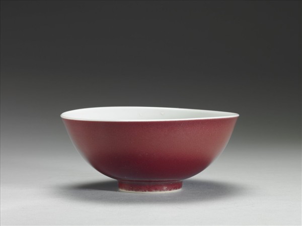 霽紅釉碗
