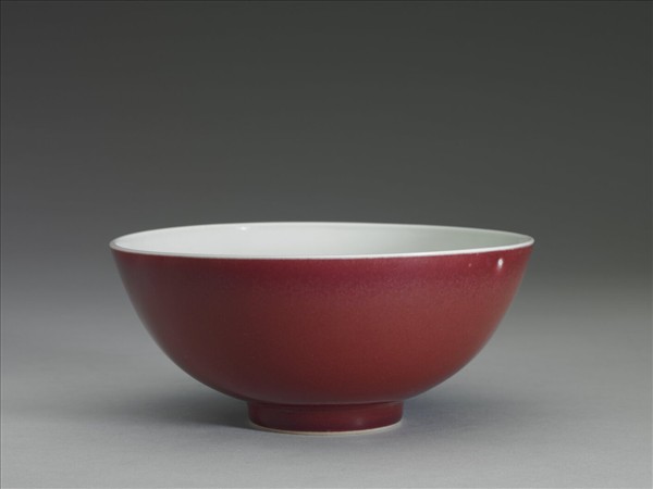 霽紅釉碗