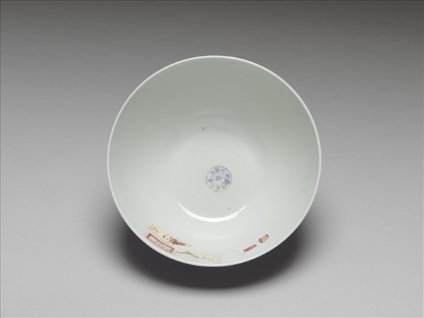 霽紅釉碗