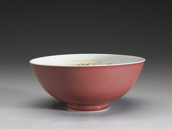 霽紅釉碗