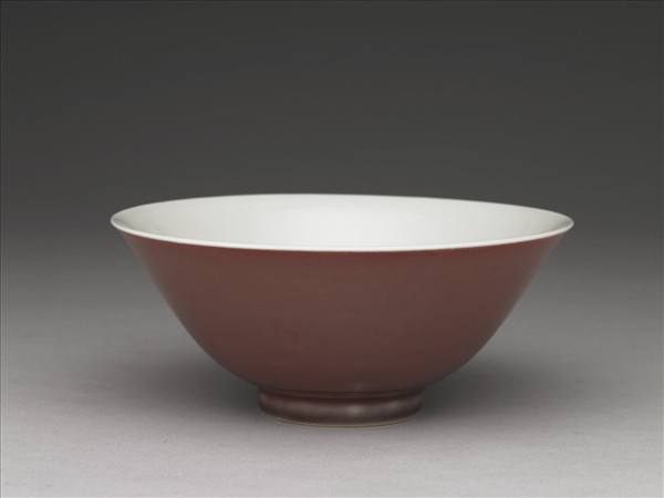 霽紅釉碗
