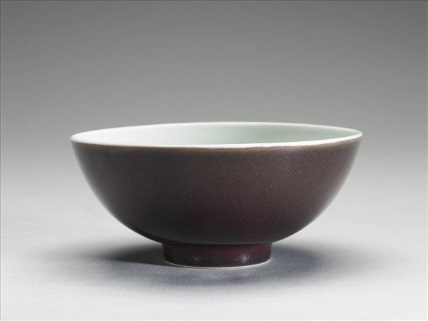 霽紅釉碗