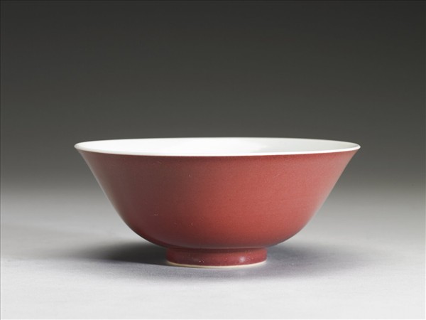 霽紅釉碗