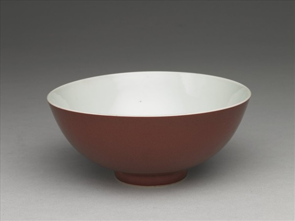 霽紅釉碗