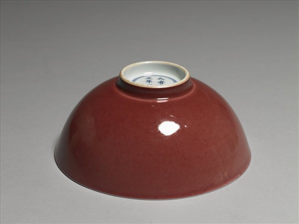霽紅釉碗