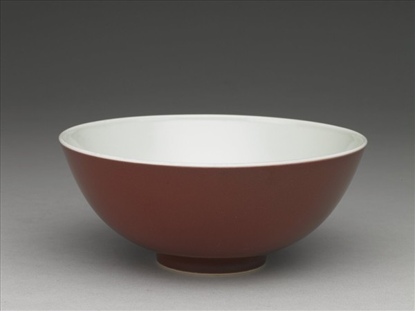 霽紅釉碗