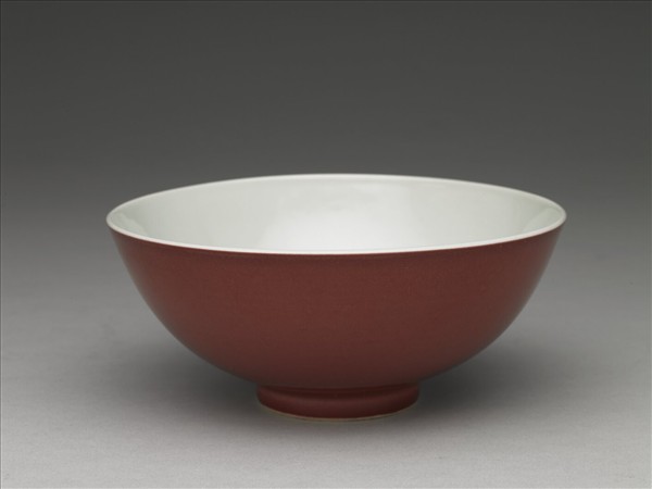 霽紅釉碗