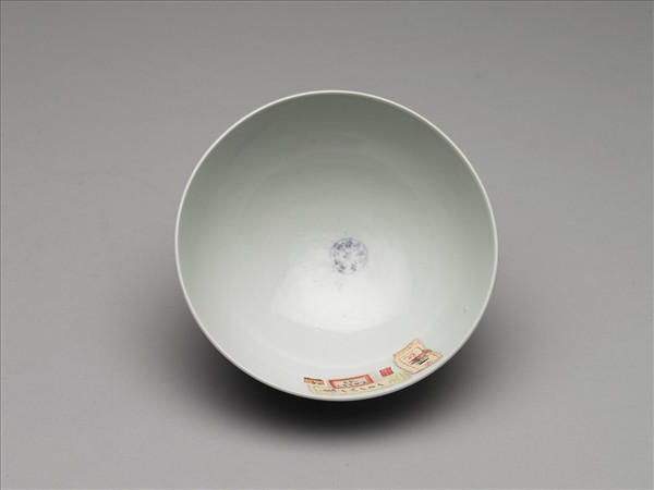 霽紅釉碗