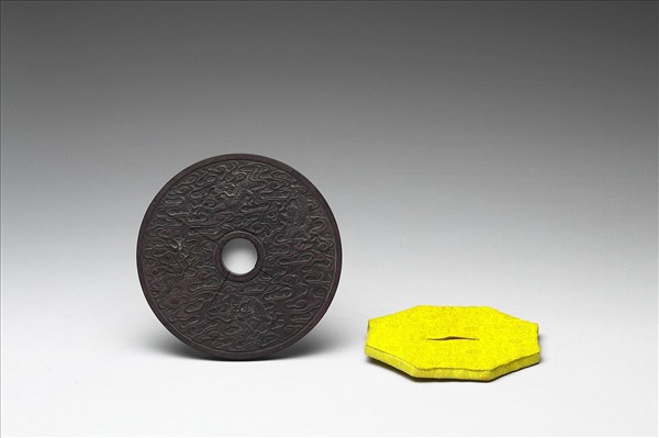 〈寧壽續鑑‧第四十一冊〉鏡匣雕刻木蓋附吳省蘭楷書〈石鏡賦〉